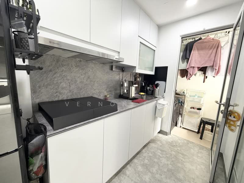 The Lucent, 99 Lorong N Telok Kurau, 2 Bedrooms, 904 sqft, Condominium For Sale, by Vernon Ang, 500214345 - Kitchen - PropertyGuru.com.sg
