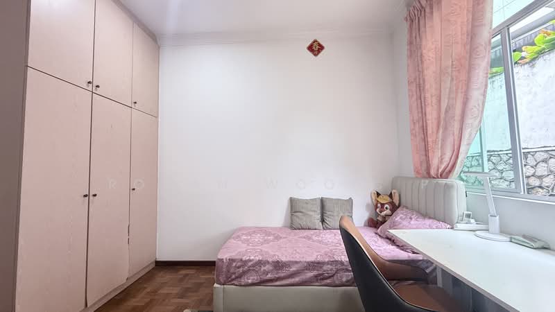 ✨Spacious Ensuite Room ✨| Close to SIM | Immediate Rental, , Studio, 150 sqft, Semi-Detached House For Rent, by Roman Woo C P, 500214358 - Bedroom - PropertyGuru.com.sg