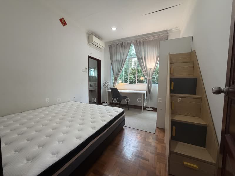 ✨Spacious Ensuite Room ✨| Close to SIM | Immediate Rental, , Studio, 150 sqft, Semi-Detached House For Rent, by Roman Woo C P, 500214358 - Bedroom - PropertyGuru.com.sg