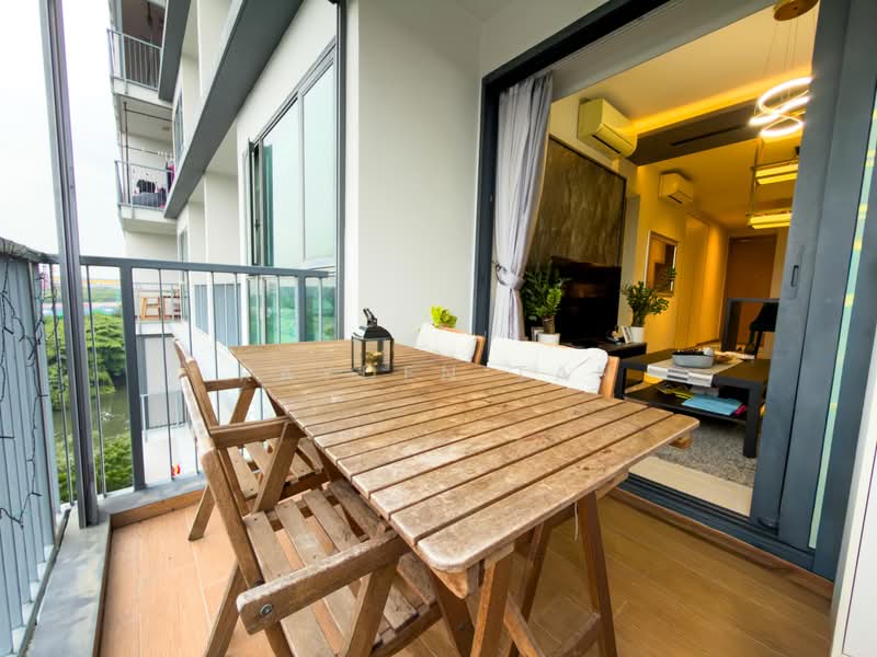 Kingsford Waterbay, 80 Upper Serangoon View, 2 Bedrooms, 689 sqft, Condominium For Sale, by Rayden Tan, 500214360 - Balcony - PropertyGuru.com.sg