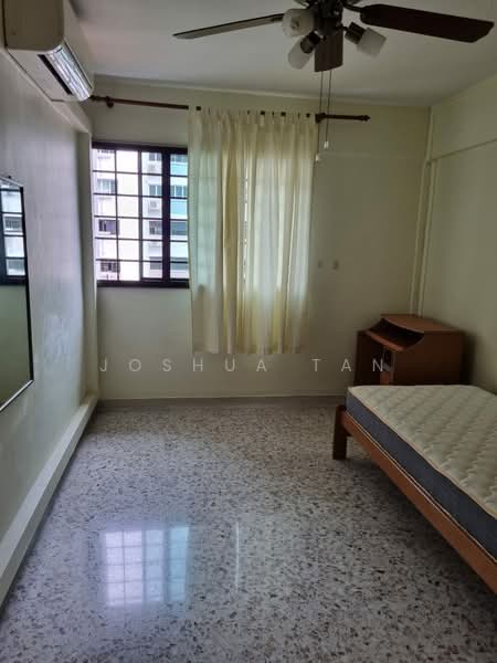 347 Clementi Avenue 5, 347 Clementi Avenue 5, Room Rental, 75 sqft, HDB Flat For Rent, by Joshua Tan, 500214361 - Bedroom - PropertyGuru.com.sg
