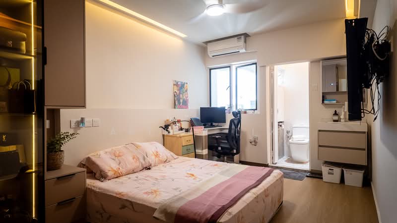 255 Ang Mo Kio Avenue 4, 255 Ang Mo Kio Avenue 4, 4 Bedrooms, 1,055 sqft, HDB Flat For Sale, by Arthur Lim, 500214370 - Master Bedroom - PropertyGuru.com.sg