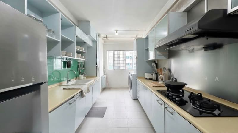 341 Jurong East Avenue 1, 341 Jurong East Avenue 1, 3 Bedrooms, 1,119 sqft, HDB Flat For Sale, by Lee Wen Wei Samantha, 500214376 - Kitchen - PropertyGuru.com.sg