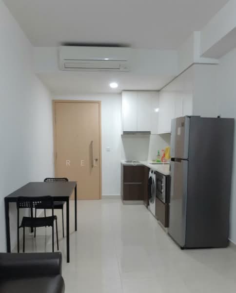 La Fiesta, 58 Sengkang Square, 1 Bedroom, 431 sqft, Condominium For Rent, by Rell Cai, 500214379 - Kitchen - PropertyGuru.com.sg
