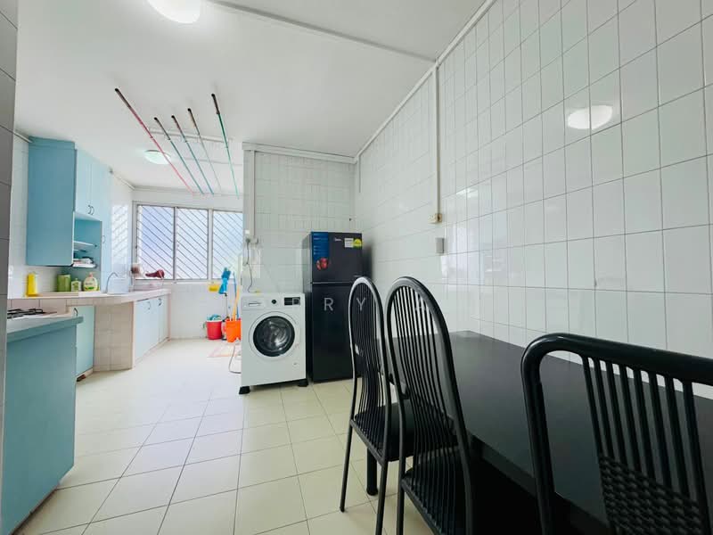 913 Jurong West Street 91, 913 Jurong West Street 91, 3 Bedrooms, 1,119 sqft, HDB Flat For Sale, by Sherry Ang, 500214381 - Kitchen - PropertyGuru.com.sg