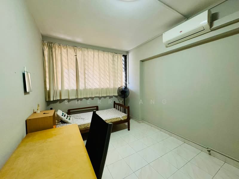 913 Jurong West Street 91, 913 Jurong West Street 91, 3 Bedrooms, 1,119 sqft, HDB Flat For Sale, by Sherry Ang, 500214381 - Bedroom - PropertyGuru.com.sg