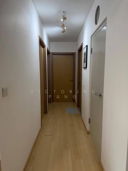 450C Bukit Batok West Avenue 6, 450C Bukit Batok West Avenue 6, 3 Bedrooms, 1,001 sqft, HDB Flat For Sale, by Victorine Pang, 500214382 - Corridor - PropertyGuru.com.sg