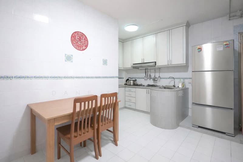 318D Anchorvale Link, 318D Anchorvale Link, 3 Bedrooms, 1,184 sqft, HDB Flat For Sale, by Dane Kau 高国豪, 500214388 - Kitchen - PropertyGuru.com.sg