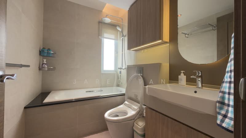 Leonie Towers, 20 Leonie Hill, 4 Bedrooms, 2,906 sqft, Apartment For Sale, by Jared Tan, 500214389 - Bathroom - PropertyGuru.com.sg