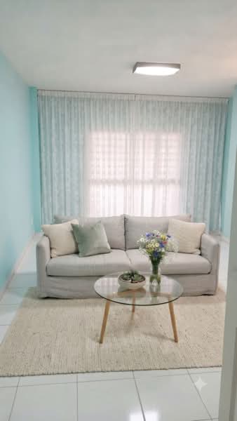 468 Segar Road, 468 Segar Road, Dairy Farm / Bukit Panjang / Choa Chu Kang, 3 Bedrooms, 1,183 sqft, HDB Flat For Sale, by Jenny Lim, 500214396 - Living Room - PropertyGuru.com.sg