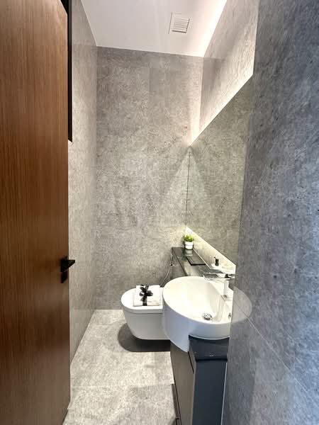 Jalan Sankam, Sembawang / Yishun, 5 Bedrooms, 4,834 sqft, Terraced House For Sale, by Irene Yap, 500214398 - Bathroom - PropertyGuru.com.sg
