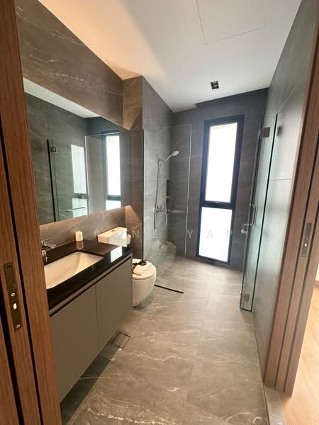 Jalan Sankam, Sembawang / Yishun, 5 Bedrooms, 4,834 sqft, Terraced House For Sale, by Irene Yap, 500214398 - Bathroom - PropertyGuru.com.sg