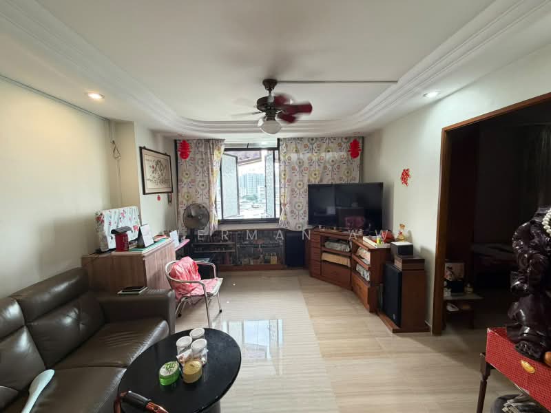 37 Cambridge Road, 37 Cambridge Road, 3 Bedrooms, 1,076 sqft, HDB Flat For Sale, by Sherman Aw, 500214399 - Living Room - PropertyGuru.com.sg