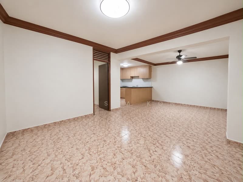 619 Ang Mo Kio Avenue 4, 619 Ang Mo Kio Avenue 4, 3 Bedrooms, 1,163 sqft, HDB Flat For Sale, by Charissa Kong, 500214403 - Living Room - PropertyGuru.com.sg