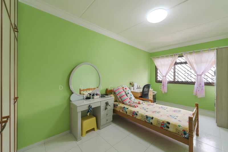 945 Hougang Street 92, 945 Hougang Street 92, 3 Bedrooms, 1,302 sqft, HDB Flat For Sale, by Derrick Tee, 500214404 - Bedroom - PropertyGuru.com.sg