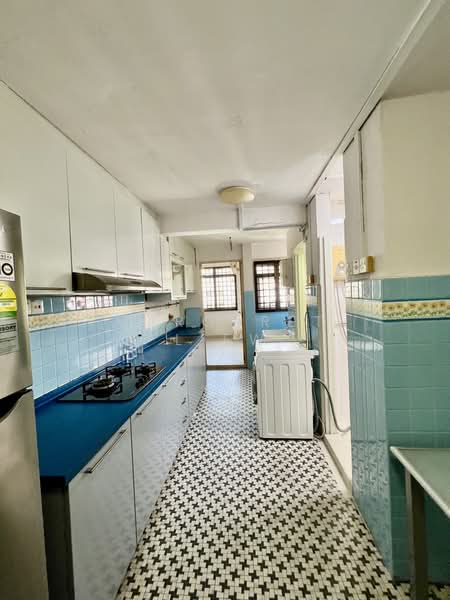 98 Lorong 1 Toa Payoh, 98 Lorong 1 Toa Payoh, 2 Bedrooms, 732 sqft, HDB Flat For Sale, by Margaret Liew, 500214415 - Kitchen - PropertyGuru.com.sg