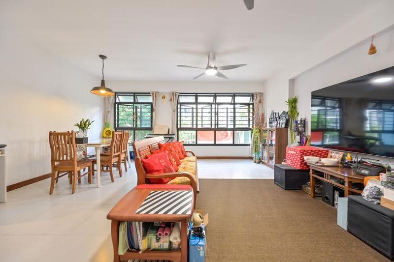546B Segar Road, 546B Segar Road, Dairy Farm / Bukit Panjang / Choa Chu Kang, 3 Bedrooms, 1,206 sqft, HDB Flat For Sale, by Ivy Boo, 500214419 - Living Room - PropertyGuru.com.sg
