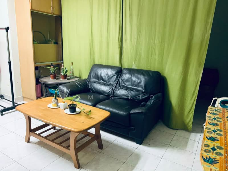 Boundary Road, Boundary Road, 4 Bedrooms, 1,313 sqft, Apartment For Sale, by James Neo, 500214423 - Living Room - PropertyGuru.com.sg