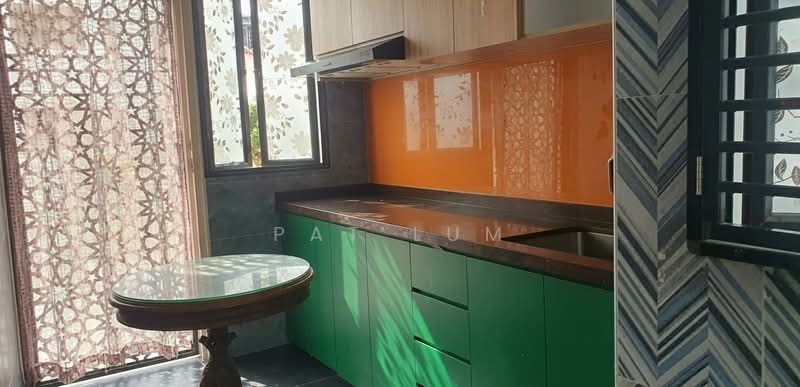 30 Balam Road, 30 Balam Road, 2 Bedrooms, 614 sqft, HDB Flat For Sale, by Pat Lum, 500214424 - Kitchen - PropertyGuru.com.sg
