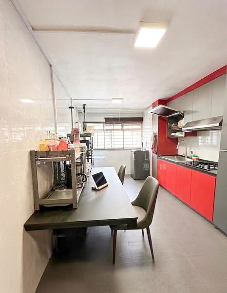 116 Hougang Avenue 1, 116 Hougang Avenue 1, 2 Bedrooms, 721 sqft, HDB Flat For Sale, by Marcella Yong 杨惠晴, 500214437 - Kitchen - PropertyGuru.com.sg