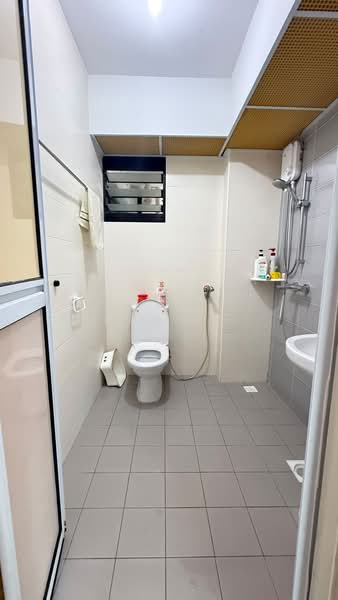 809B Choa Chu Kang Avenue 1, 809B Choa Chu Kang Avenue 1, 2 Bedrooms, 721 sqft, HDB Flat For Rent, by Khai ., 500214444 - Bathroom - PropertyGuru.com.sg
