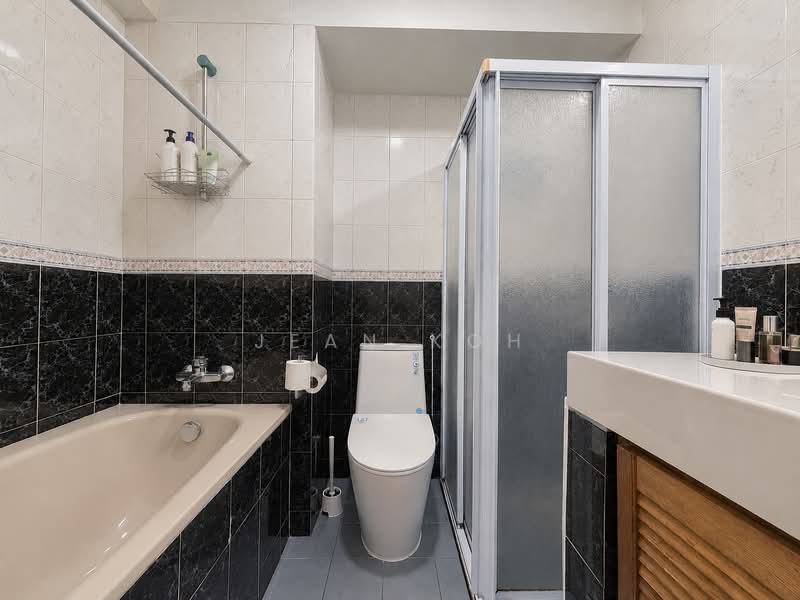 Melville Park, 28 Simei Street 1, 3 Bedrooms, 1,399 sqft, Apartment For Sale, by Jean Koh, 500214451 - Master Bathroom - PropertyGuru.com.sg