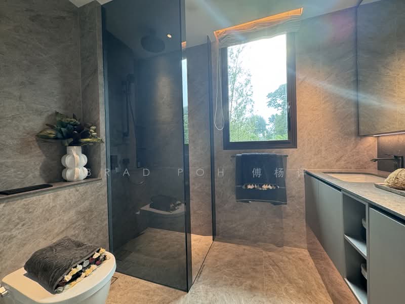 Dunearn House, 764 Dunearn Road, 4 Bedrooms, 1,378 sqft, Condominium For Sale, by Brad Poh 傅杨评, 500214457 - Bathroom - PropertyGuru.com.sg