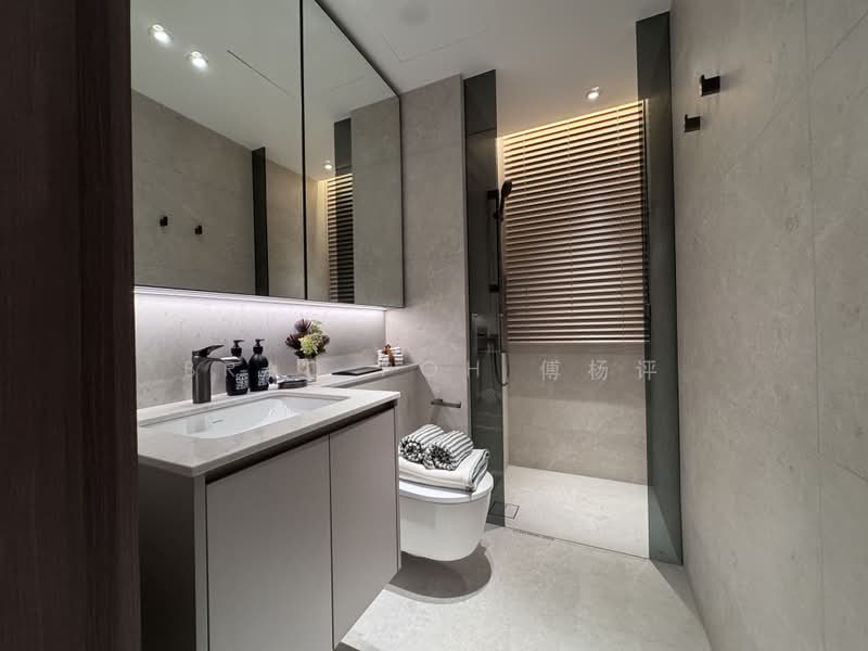 Dunearn House, 764 Dunearn Road, 4 Bedrooms, 1,378 sqft, Condominium For Sale, by Brad Poh 傅杨评, 500214457 - Bathroom - PropertyGuru.com.sg