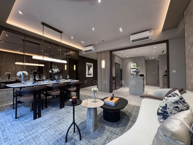 Dunearn House, 764 Dunearn Road, 4 Bedrooms, 1,378 sqft, Condominium For Sale, by Brad Poh 傅杨评, 500214457 - Living Room - PropertyGuru.com.sg