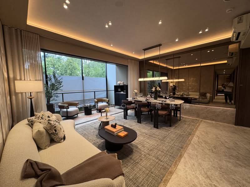 Dunearn House, 764 Dunearn Road, 4 Bedrooms, 1,378 sqft, Condominium For Sale, by Brad Poh 傅杨评, 500214457 - Living Room - PropertyGuru.com.sg