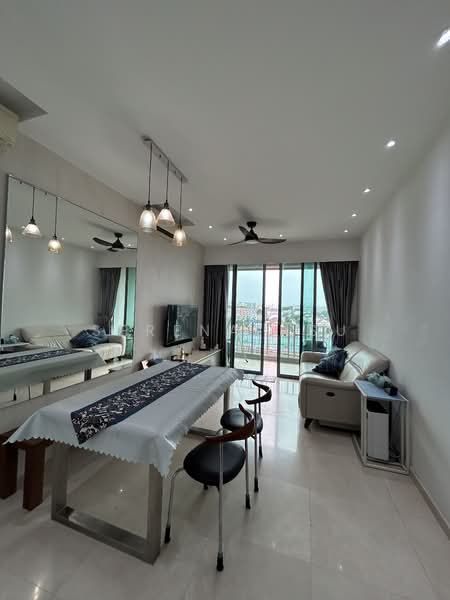 The Glades, 16 Bedok Rise, 3 Bedrooms, 1,012 sqft, Condominium For Sale, by Serena Hsu, 500214468 - Living Room - PropertyGuru.com.sg