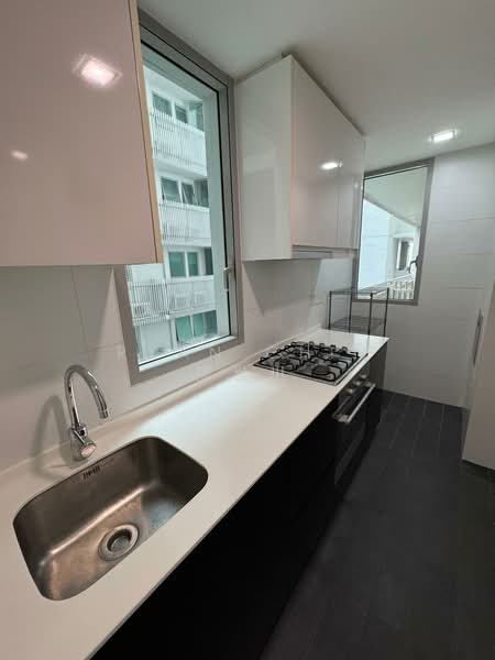 The Minton, 8 Hougang Street 11, 2 Bedrooms, 980 sqft, Condominium For Rent, by Ryan Chin 陈世川, 500214480 - Kitchen - PropertyGuru.com.sg