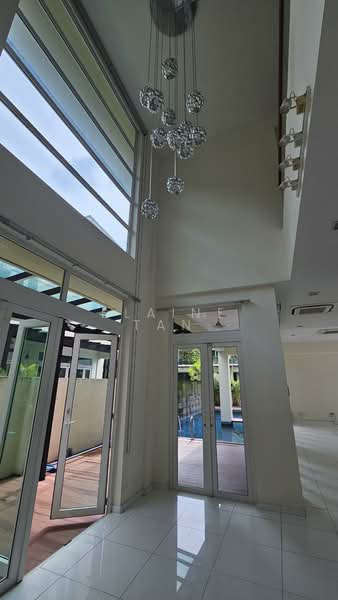 Merryn Road Bungalow with Pool, Merryn Road, 6 Bedrooms, 5,500 sqft, Bungalow House For Rent, by Elaine Tan, 500214483 - Dining - PropertyGuru.com.sg