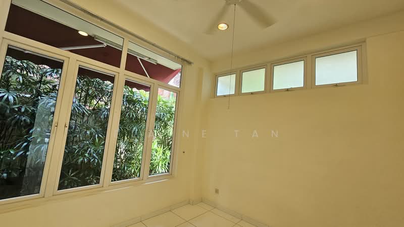 Merryn Road Bungalow with Pool, Merryn Road, 6 Bedrooms, 5,500 sqft, Bungalow House For Rent, by Elaine Tan, 500214483 - Level 1 Bedroom - PropertyGuru.com.sg