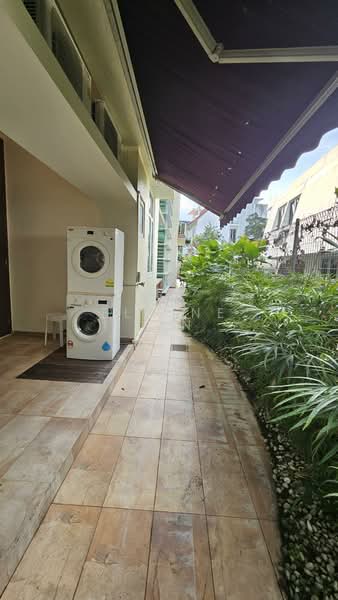 Merryn Road Bungalow with Pool, Merryn Road, 6 Bedrooms, 5,500 sqft, Bungalow House For Rent, by Elaine Tan, 500214483 - Side Garden - PropertyGuru.com.sg