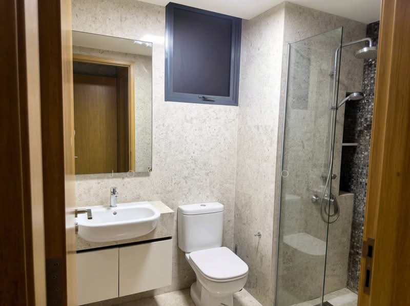 La Fiesta, 50 Sengkang Square, 3 Bedrooms, 1,119 sqft, Condominium For Rent, by Jovan Khoo, 500214491 - Bathroom - PropertyGuru.com.sg