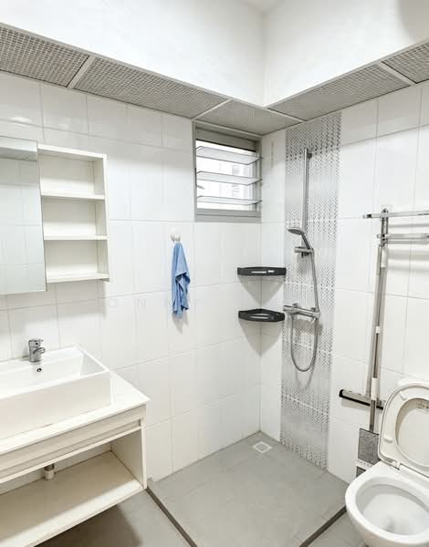 783A Woodlands Rise, 783A Woodlands Rise, 3 Bedrooms, 1,216 sqft, HDB Flat For Sale, by Jonny Wang, 500214492 - Common Bathroom - PropertyGuru.com.sg