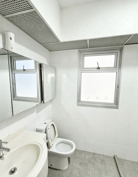 783A Woodlands Rise, 783A Woodlands Rise, 3 Bedrooms, 1,216 sqft, HDB Flat For Sale, by Jonny Wang, 500214492 - Master Bathroom - PropertyGuru.com.sg