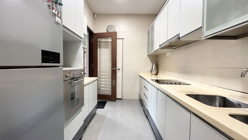 Classic 999-yr Corner Terrace D28, Jalan Joran, 5 Bedrooms, 3,600 sqft, Corner Terrace For Sale, by Eileen Siu, 500214495 - Kitchen - PropertyGuru.com.sg