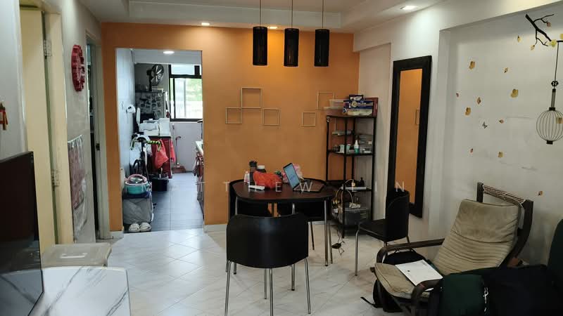 44 Bendemeer Road, 44 Bendemeer Road, 2 Bedrooms, 678 sqft, HDB Flat For Sale, by Matthew Lin, 500214497 - Living Room - PropertyGuru.com.sg