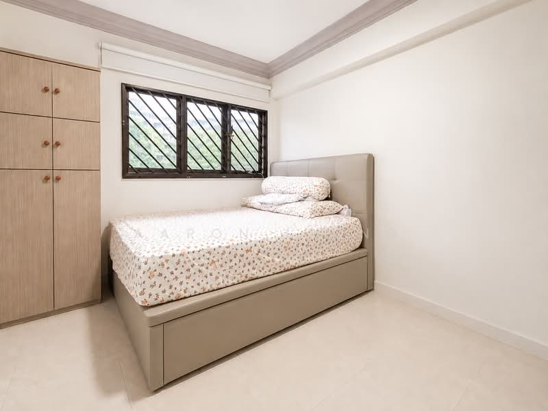 701 Bedok Reservoir Road, 701 Bedok Reservoir Road, 2 Bedrooms, 882 sqft, HDB Flat For Sale, by Aaron Leong, 500214501 - Bedroom - PropertyGuru.com.sg
