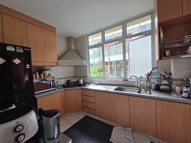 East View 18, 18 Rambutan Road, East Coast / Marine Parade, 3 Bedrooms, 1,173 sqft, Apartment For Sale, by Elaine Tay, 500214506 - Kitchen - PropertyGuru.com.sg
