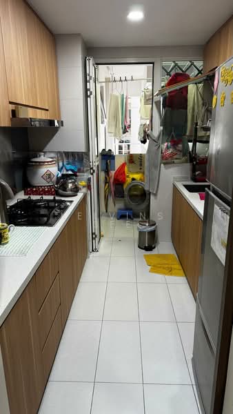 1 Canberra, 5 Canberra Drive, 3 Bedrooms, 1,259 sqft, Executive Condominium For Sale, by KelvinS See, 500214509 - Kitchen - PropertyGuru.com.sg