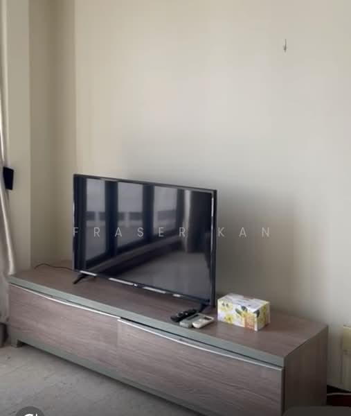 The Mayfair, 5 Jurong East Street 32, 1 Bedroom, 635 sqft, Condominium For Rent, by Fraser Kan, 500214510 - Living Room - PropertyGuru.com.sg