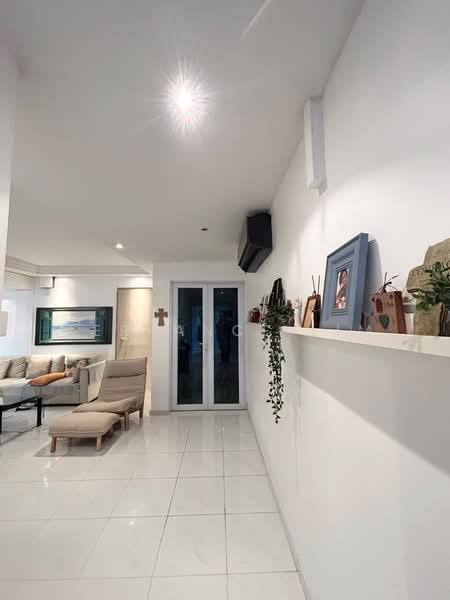 669C Jurong West Street 64, 669C Jurong West Street 64, 4 Bedrooms, 1,399 sqft, HDB Flat For Sale, by Terrance Lim, 500214517 - Living Room - PropertyGuru.com.sg