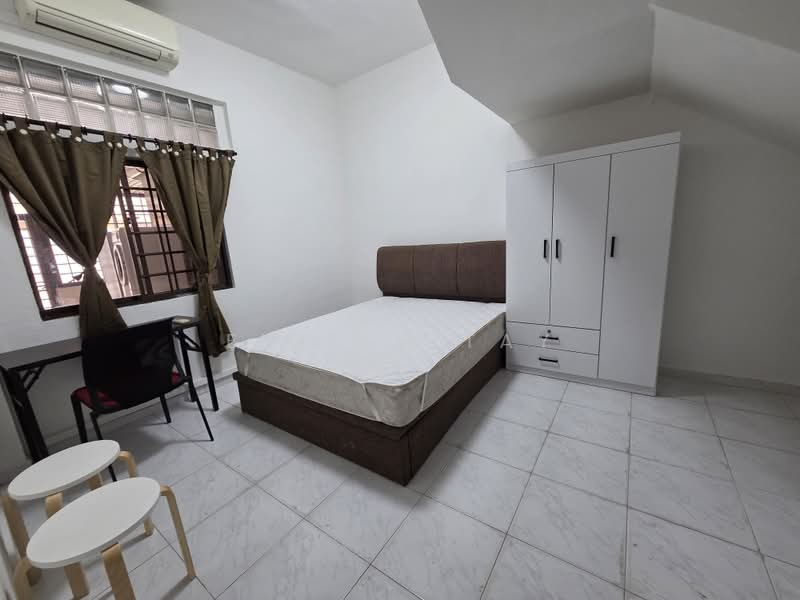 East Coast Road @ Marine Parade mrt, East Coast Road near many amenities, eateries, Room Rental, 85 sqft, Terraced House For Rent, by Elaine Tay, 500214527 - Bedroom - PropertyGuru.com.sg