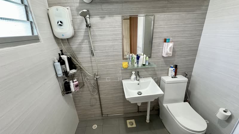 668C Jurong West Street 64, 668C Jurong West Street 64, 3 Bedrooms, 925 sqft, HDB Flat For Sale, by KC Chong, 500214537 - PropertyGuru.com.sg