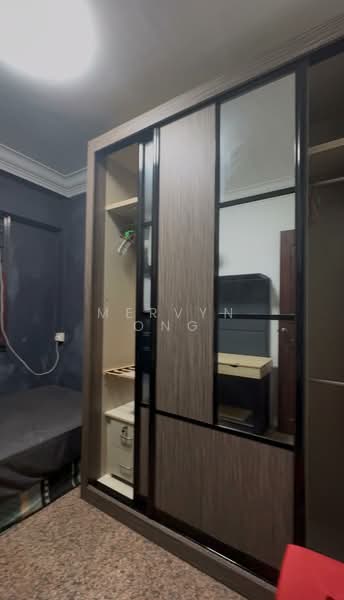 162 Yung Ping Road, 162 Yung Ping Road, Room Rental, 100 sqft, HDB Flat For Rent, by Mervyn Ong, 500214542 - Wardrobe - PropertyGuru.com.sg