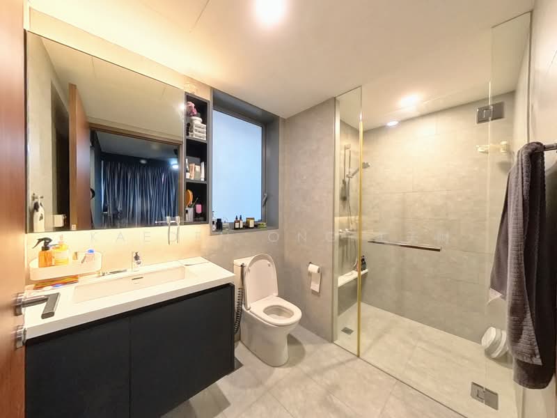 The Visionaire, 174 Canberra Drive, 4 Bedrooms, 1,141 sqft, Executive Condominium For Sale, by Kaeden Ong 王天财, 500214551 - Bathroom - PropertyGuru.com.sg