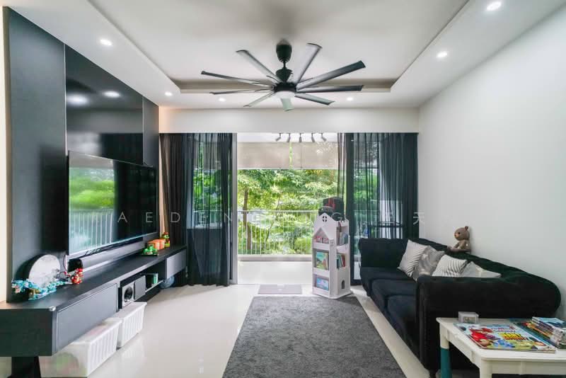 The Visionaire, 174 Canberra Drive, 4 Bedrooms, 1,141 sqft, Executive Condominium For Sale, by Kaeden Ong 王天财, 500214551 - Living Room - PropertyGuru.com.sg